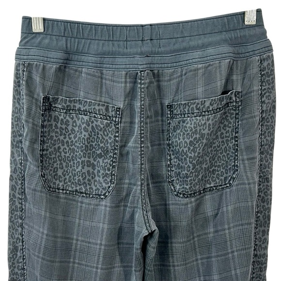 Anthropologie Gray and Black Joggers for Effortless Style - Picture 6 of 9